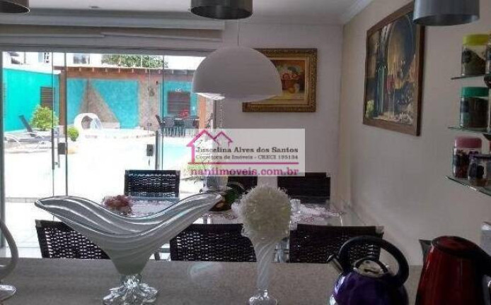 Imagem Casa com 4 Quartos à Venda, 300 m² em Jardim Britânia - Caraguatatuba Imagem Casa com 4 Quartos à Venda, 300 m² em Jardim Britânia - Caraguatatuba