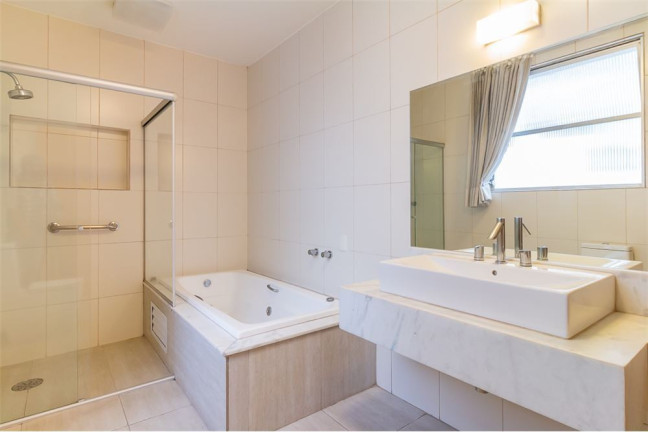 Imagem Imóvel com 3 Quartos à Venda, em Higienópolis - São Paulo Imagem Imóvel com 3 Quartos à Venda, em Higienópolis - São Paulo
