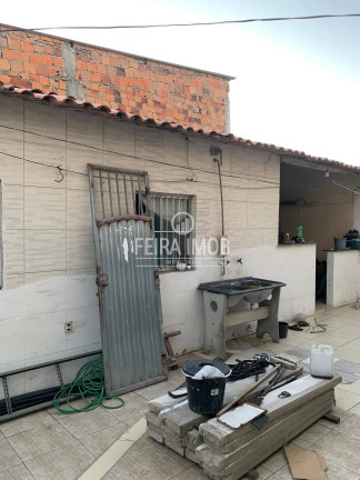Imagem Casa com 3 Quartos para Alugar, 10 m² em Gabriela - Feira De Santana