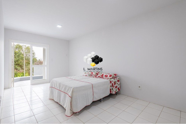 Casa com 4 Quartos à Venda, 378 m² em Centro - Canoas