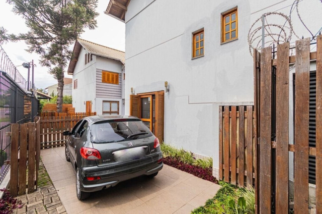 Imagem Casa de Condomínio com 3 Quartos à Venda, 168 m² em Santo Antônio - Porto Alegre