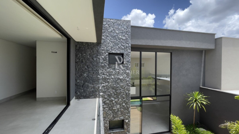 Imagem Casa com 5 Quartos à Venda, 343 m² em Residencial Goiânia Golfe Clube - Goiânia Imagem Casa com 5 Quartos à Venda, 343 m² em Residencial Goiânia Golfe Clube - Goiânia