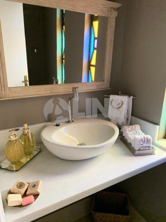 Imagem Casa com 3 Quartos à Venda, 231 m² em Jardim Itu - Porto Alegre Imagem Casa com 3 Quartos à Venda, 231 m² em Jardim Itu - Porto Alegre