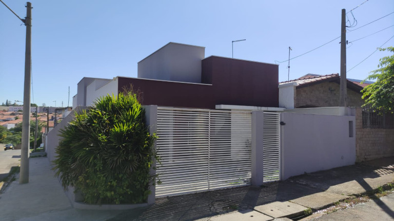 Casa com 3 Quartos à Venda, 184 m² em Cajuru Do Sul - Sorocaba
