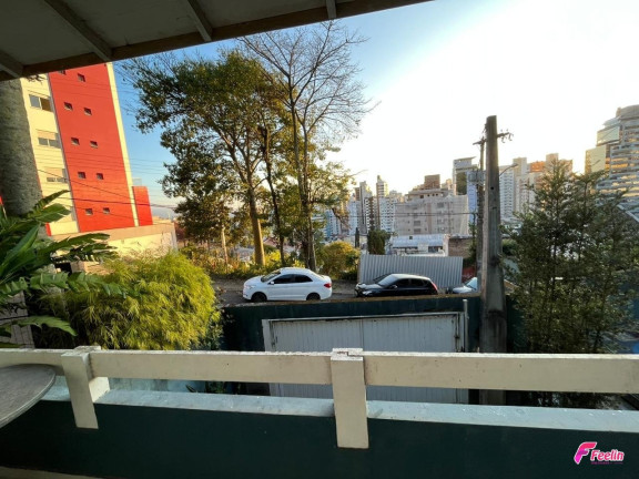 Imagem Casa com 6 Quartos à Venda, 364 m² em Centro - Florianópolis