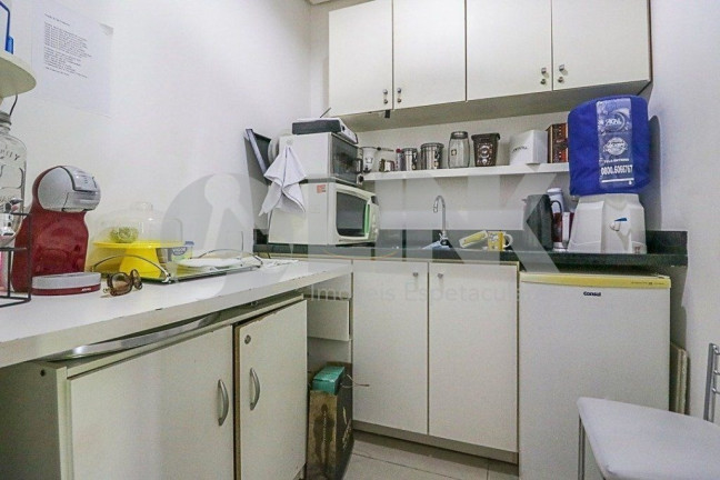 Imagem Imóvel com 3 Quartos à Venda, 94 m² em Moinhos De Vento - Porto Alegre