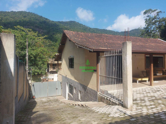 Imagem Casa com 3 Quartos à Venda ou Locação, 300 m² em Engenho Do Mato - Niterói Imagem Casa com 3 Quartos à Venda ou Locação, 300 m² em Engenho Do Mato - Niterói