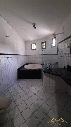 Imagem Casa com 4 Quartos à Venda, 600 m² em Candelária - Natal Imagem Casa com 4 Quartos à Venda, 600 m² em Candelária - Natal