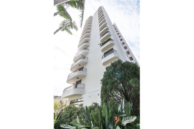 Apartamento com 3 Quartos à Venda, 210 m² em Brooklin Novo - São Paulo