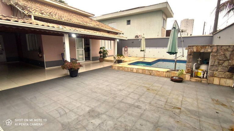 Imagem Sobrado com 4 Quartos à Venda, 267 m² em Balneario Florida - Praia Grande