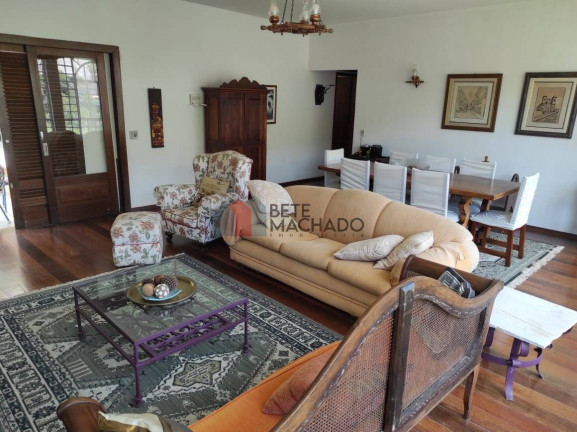 Imagem Casa com 3 Quartos à Venda, 210 m² em Albuquerque - Teresópolis Imagem Casa com 3 Quartos à Venda, 210 m² em Albuquerque - Teresópolis