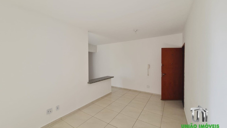 Imóvel com 2 Quartos para Alugar, 55 m² em Residencial Colinas Da Mantiqueira - Bragança Paulista