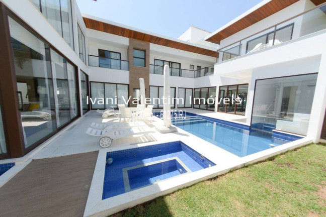 Imagem Casa de Condomínio com 5 Quartos à Venda, 906 m² em Barra Da Tijuca - Rio De Janeiro Imagem Casa de Condomínio com 5 Quartos à Venda, 906 m² em Barra Da Tijuca - Rio De Janeiro