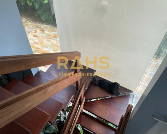 Imagem Casa com 3 Quartos à Venda, 1.365 m² em São Marcos - Joinville Imagem Casa com 3 Quartos à Venda, 1.365 m² em São Marcos - Joinville