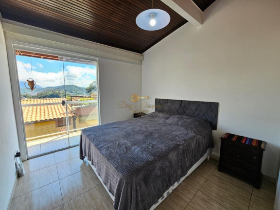 Imagem Casa com 3 Quartos à Venda, 140 m² em Iucas - Teresópolis Imagem Casa com 3 Quartos à Venda, 140 m² em Iucas - Teresópolis