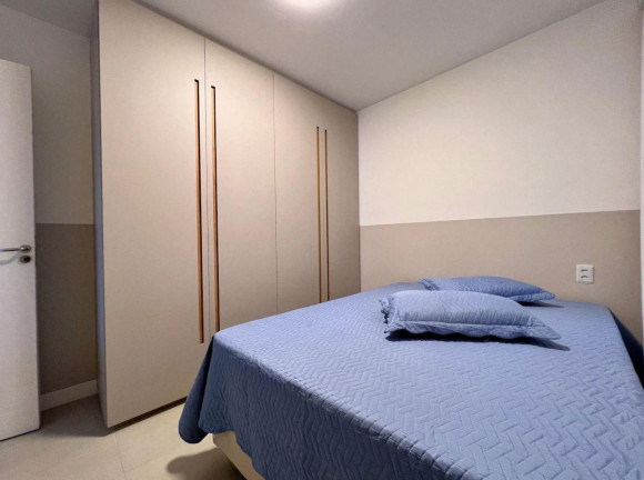 Imagem Apartamento com 2 Quartos à Venda, 60 m² em Centro - Florianópolis