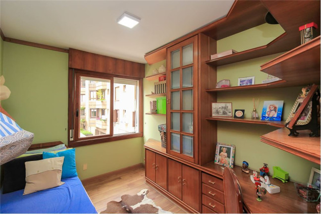 Imagem Apartamento com 4 Quartos à Venda, 217 m² em Higienópolis - Porto Alegre Imagem Apartamento com 4 Quartos à Venda, 217 m² em Higienópolis - Porto Alegre