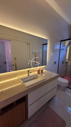 Imagem Casa com 3 Quartos à Venda, 427 m² em Anita Garibaldi - Joinville Imagem Casa com 3 Quartos à Venda, 427 m² em Anita Garibaldi - Joinville