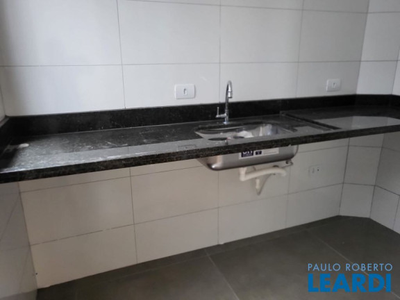 Imagem Apartamento com 2 Quartos à Venda, 42 m² em Vila Scarpelli - Santo André