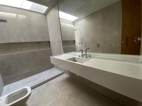 Imagem Casa de Condomínio com 5 Quartos à Venda, em Barra Da Tijuca - Rio De Janeiro Imagem Casa de Condomínio com 5 Quartos à Venda, em Barra Da Tijuca - Rio De Janeiro