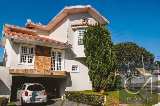 Sobrado com 3 Quartos para Alugar, 360 m² em Urbanova - São José Dos Campos