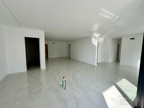 Imagem Apartamento com 3 Quartos à Venda, em Jurerê - Florianópolis Imagem Apartamento com 3 Quartos à Venda, em Jurerê - Florianópolis