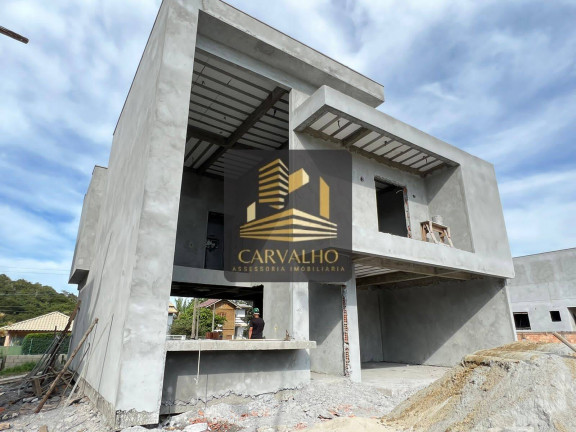 Casa com 3 Quartos à Venda, 233 m² em São João Do Rio Vermelho - Florianópolis