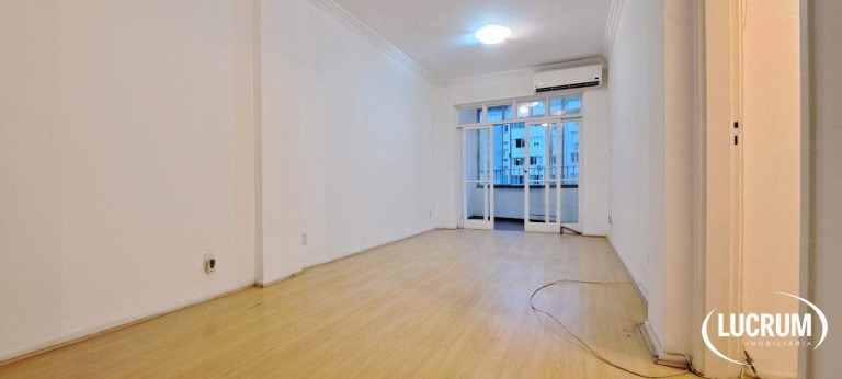 Imagem Apartamento com 3 Quartos à Venda, 120 m² em Copacabana - Rio De Janeiro