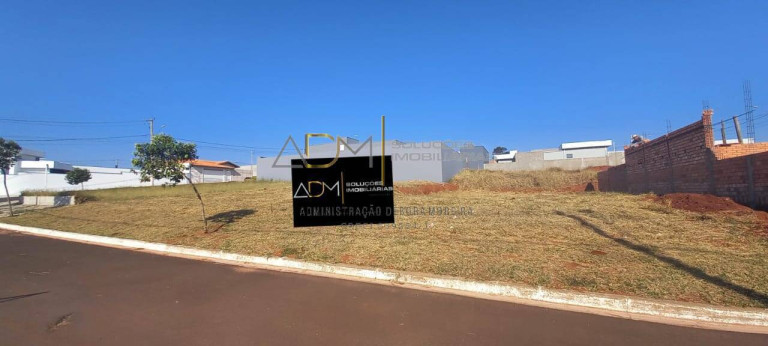 Imagem Terreno à Venda, 282 m² em Villas Paraíso - Botucatu Imagem Terreno à Venda, 282 m² em Villas Paraíso - Botucatu
