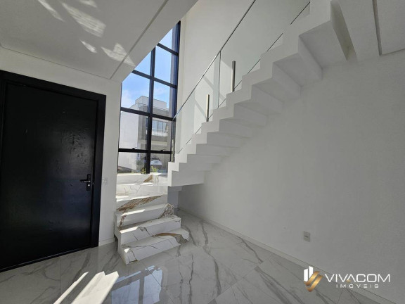 Imagem Casa com 3 Quartos à Venda, 173 m² em Deltaville - Biguaçu Imagem Casa com 3 Quartos à Venda, 173 m² em Deltaville - Biguaçu