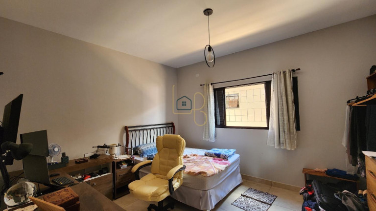 Imagem Casa com 3 Quartos à Venda, 152 m² em Jacutinga - Londrina