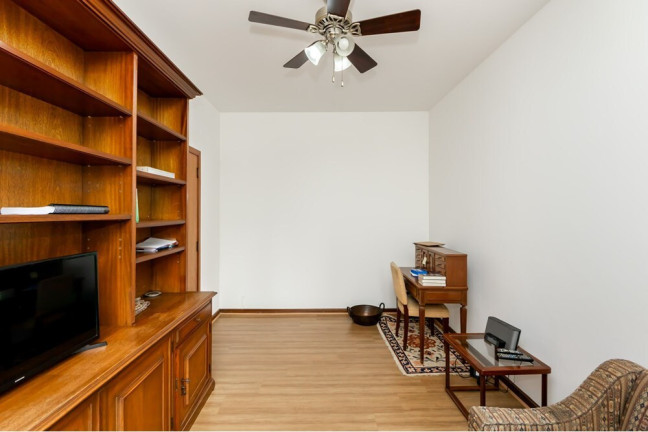 Imagem Apartamento com 4 Quartos à Venda, 244 m² em Vila Uberabinha - São Paulo