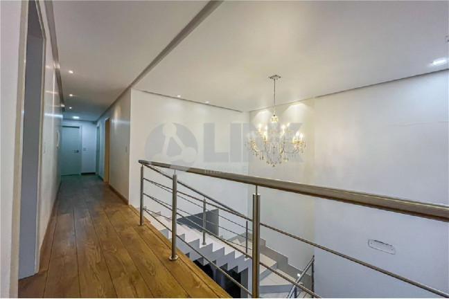 Imagem Casa com 4 Quartos à Venda, 300 m² em Chácara Das Pedras - Porto Alegre Imagem Casa com 4 Quartos à Venda, 300 m² em Chácara Das Pedras - Porto Alegre