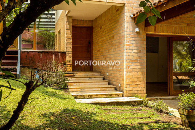 Imagem Casa com 4 Quartos à Venda, 350 m² em Granja Viana - Carapicuíba Imagem Casa com 4 Quartos à Venda, 350 m² em Granja Viana - Carapicuíba
