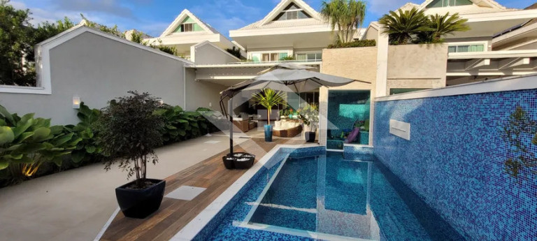 Casa com 5 Quartos à Venda, 380 m² em Barra Da Tijuca - Rio De Janeiro