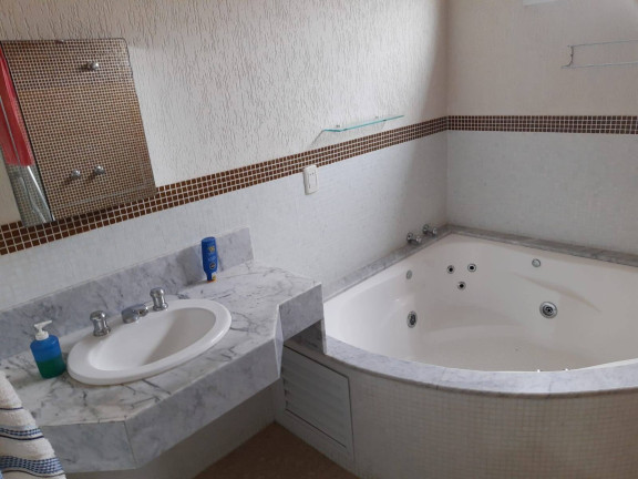 Imagem Casa com 4 Quartos à Venda, 246 m² em Jardim Inconfidência - Uberlândia Imagem Casa com 4 Quartos à Venda, 246 m² em Jardim Inconfidência - Uberlândia