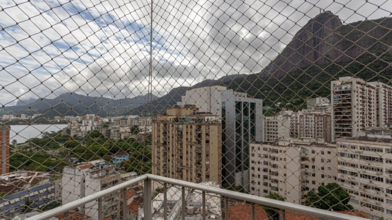 Imagem Imóvel com 2 Quartos à Venda, 93 m² em Humaitá - Rio De Janeiro