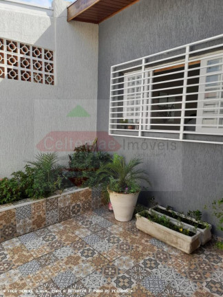 Imagem Casa com 2 Quartos à Venda, 74 m² em Vila Sao Geraldo - Taubaté