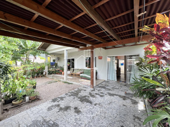 Imagem Casa com 3 Quartos à Venda, 96 m² em São João Do Rio Vermelho - Florianópolis Imagem Casa com 3 Quartos à Venda, 96 m² em São João Do Rio Vermelho - Florianópolis
