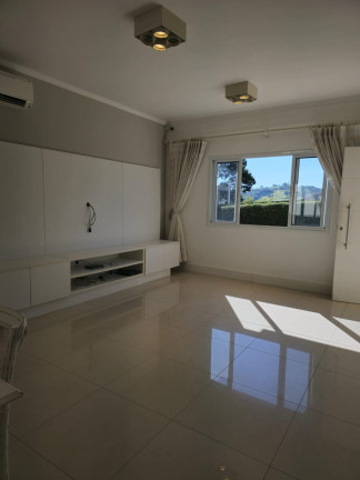Imagem Casa com 3 Quartos à Venda, 150 m² em Vila Petrópolis - Atibaia Imagem Casa com 3 Quartos à Venda, 150 m² em Vila Petrópolis - Atibaia
