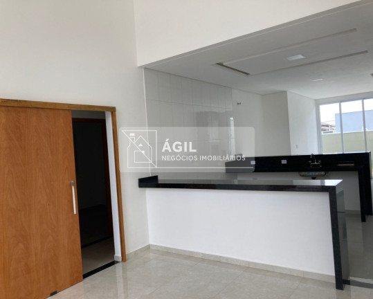 Imagem Casa com 3 Quartos à Venda, 250 m² em Loteamento Villa Branca - Jacareí Imagem Casa com 3 Quartos à Venda, 250 m² em Loteamento Villa Branca - Jacareí