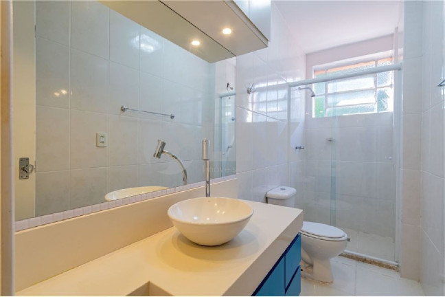 Imagem Apartamento com 1 Quarto à Venda, 42 m² em Menino Deus - Porto Alegre Imagem Apartamento com 1 Quarto à Venda, 42 m² em Menino Deus - Porto Alegre