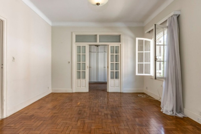 Imagem Casa com 3 Quartos à Venda, em Jardim Paulista - São Paulo Imagem Casa com 3 Quartos à Venda, em Jardim Paulista - São Paulo