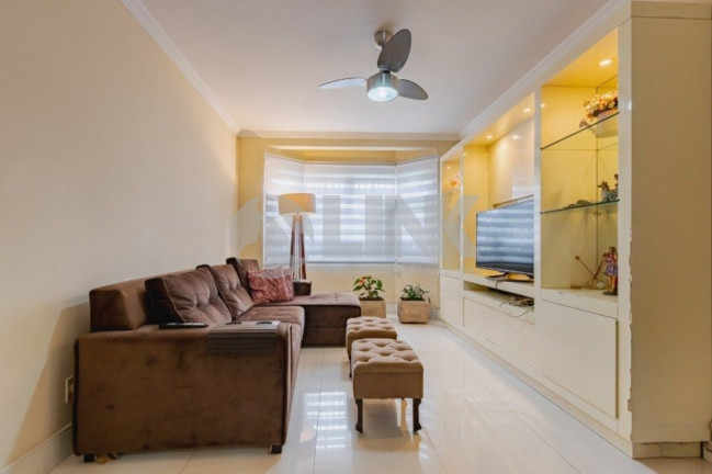 Imagem Casa com 3 Quartos à Venda, 231 m² em Jardim Itu - Porto Alegre
