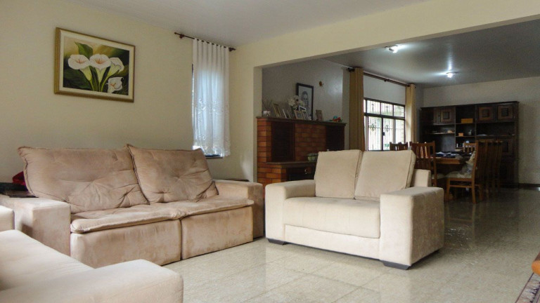 Imagem Casa com 4 Quartos à Venda, 350 m² em Várzea - Teresópolis