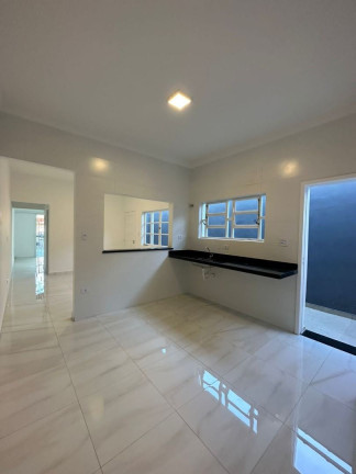 Imagem Casa com 2 Quartos à Venda, 125 m² em Tupi - Praia Grande Imagem Casa com 2 Quartos à Venda, 125 m² em Tupi - Praia Grande