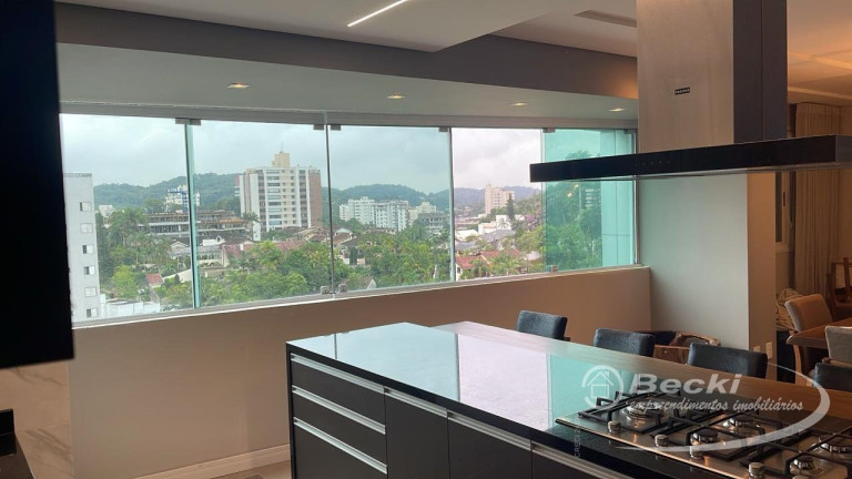Imagem Apartamento com 3 Quartos para Alugar, 140 m² em Atiradores - Joinville