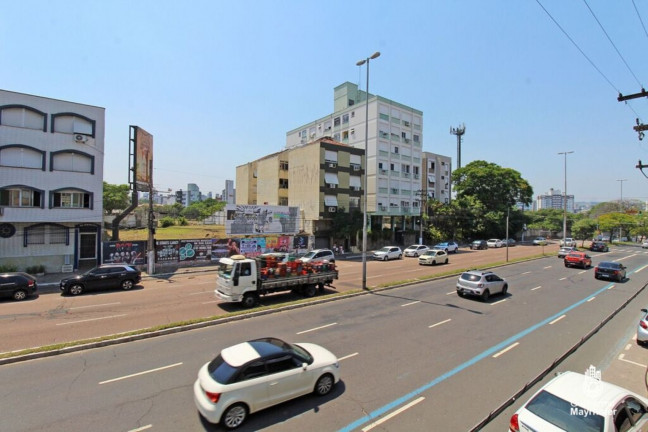 Imagem Imóvel com 2 Quartos à Venda, 79 m² em Santa Cecília - Porto Alegre