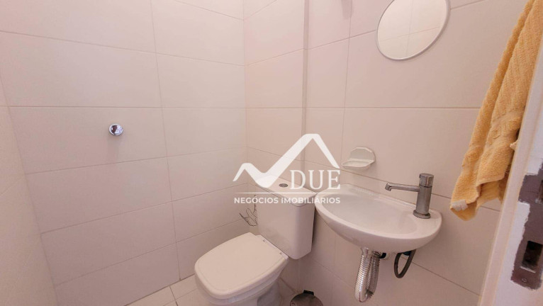 Imagem Apartamento com 2 Quartos à Venda, 109 m² em Gonzaga - Santos