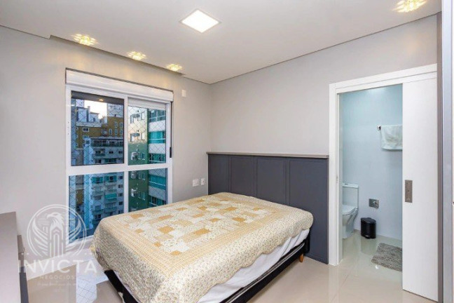 Imagem Apartamento com 4 Quartos à Venda, 151 m² em Centro - Balneário Camboriú Imagem Apartamento com 4 Quartos à Venda, 151 m² em Centro - Balneário Camboriú
